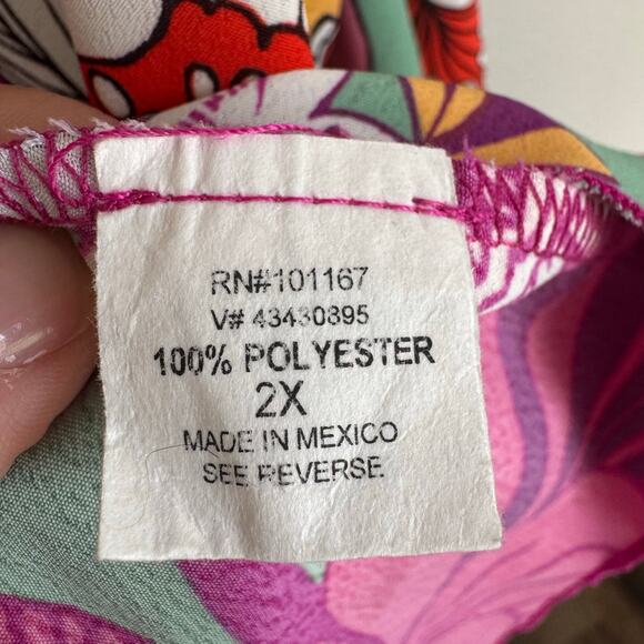 Cha Cha Vente Top Size 2X Floral Dolman Sleeve Tropical Artsy Vacation Flowy - Picture 8 of 11